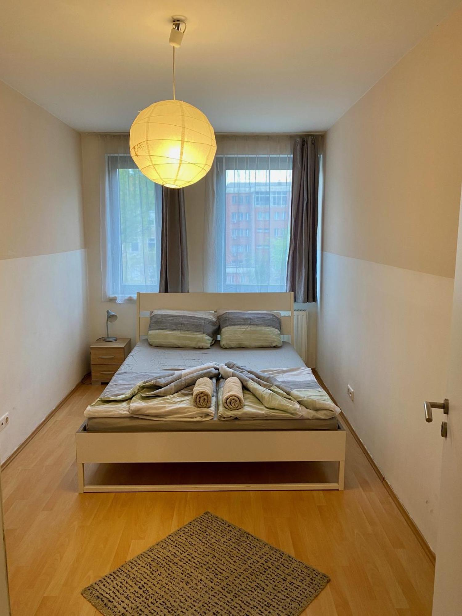 Roland Downtown - Garay Apartment