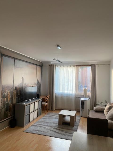 Roland Downtown - Garay